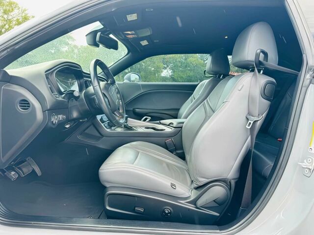 Синий Додж Челенджер, объемом двигателя 3.6 л и пробегом 28 тыс. км за 9800 $, фото 7 на Automoto.ua