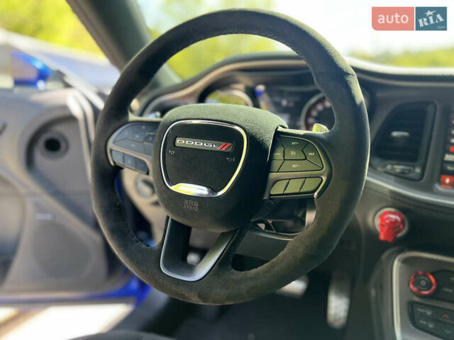 Синий Додж Челенджер, объемом двигателя 6.42 л и пробегом 17 тыс. км за 59500 $, фото 25 на Automoto.ua