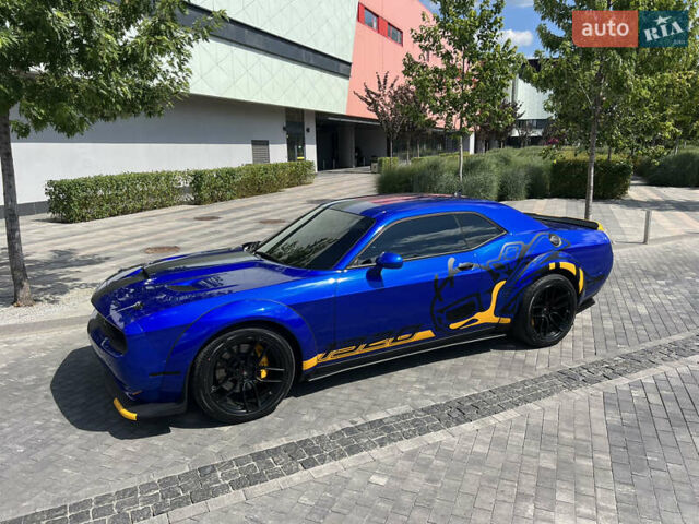 Синий Додж Челенджер, объемом двигателя 6.42 л и пробегом 17 тыс. км за 59500 $, фото 2 на Automoto.ua