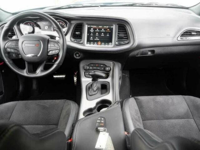 Додж Челенджер 2023 в Львове на Automoto.ua Синий Додж Челенджер, объемом двигателя 6.4 л и пробегом 19 тыс. км за 11200 $, фото 6 на Automoto.ua