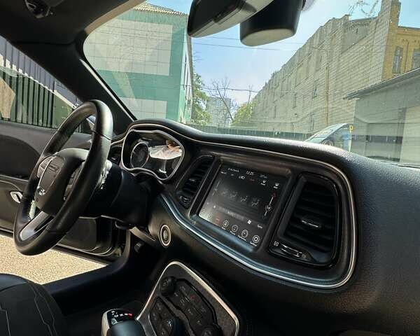Зелений Додж Challenger, об'ємом двигуна 6.42 л та пробігом 78 тис. км за 33500 $, фото 24 на Automoto.ua