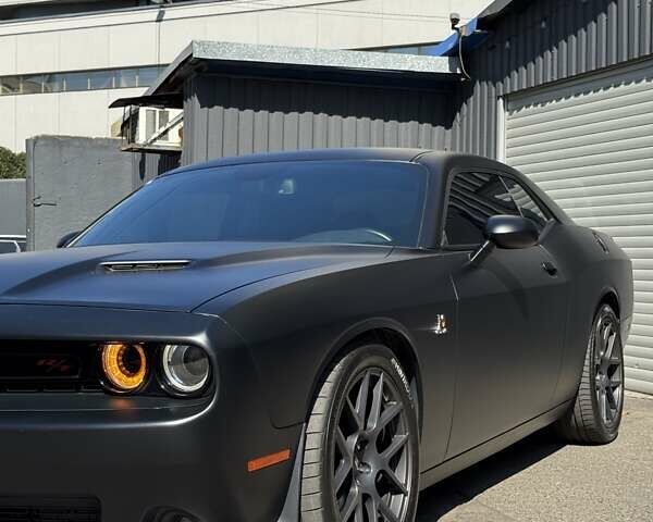 Зелений Додж Challenger, об'ємом двигуна 6.42 л та пробігом 78 тис. км за 33500 $, фото 12 на Automoto.ua