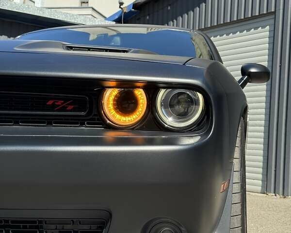 Зелений Додж Challenger, об'ємом двигуна 6.42 л та пробігом 78 тис. км за 33500 $, фото 31 на Automoto.ua