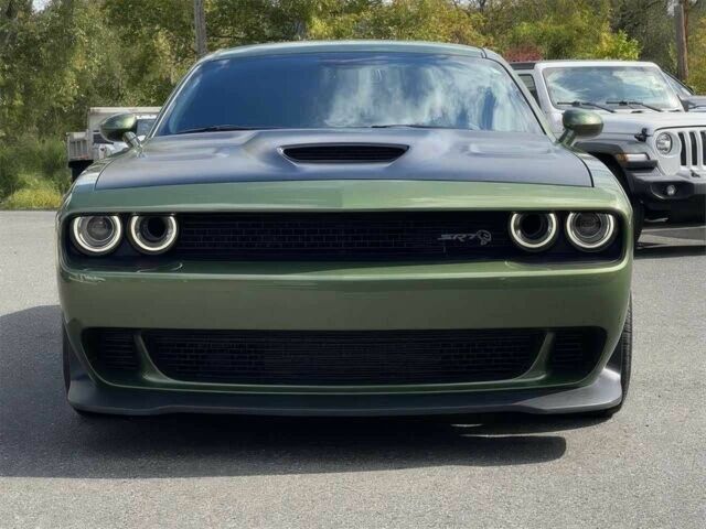 Додж Челенджер 2018 в Львове на Automoto.ua Зеленый Додж Челенджер, объемом двигателя 6.2 л и пробегом 33 тыс. км за 17000 $, фото 1 на Automoto.ua