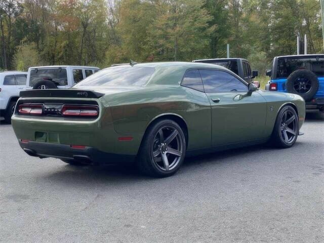 Додж Челенджер 2018 в Львове на Automoto.ua Зеленый Додж Челенджер, объемом двигателя 6.2 л и пробегом 33 тыс. км за 17000 $, фото 3 на Automoto.ua