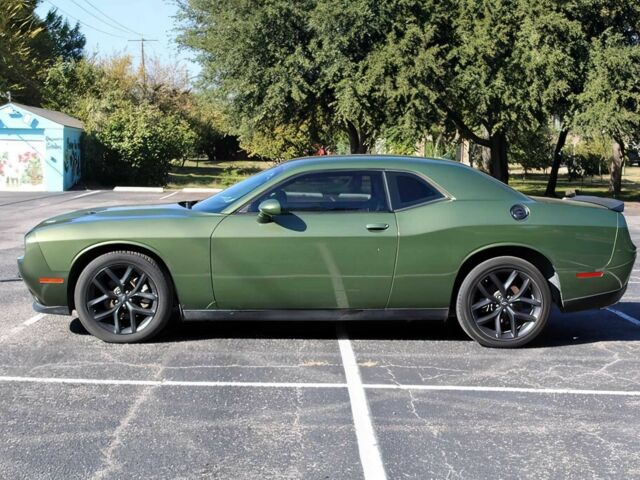 Зеленый Додж Челенджер, объемом двигателя 3.6 л и пробегом 25 тыс. км за 9900 $, фото 3 на Automoto.ua