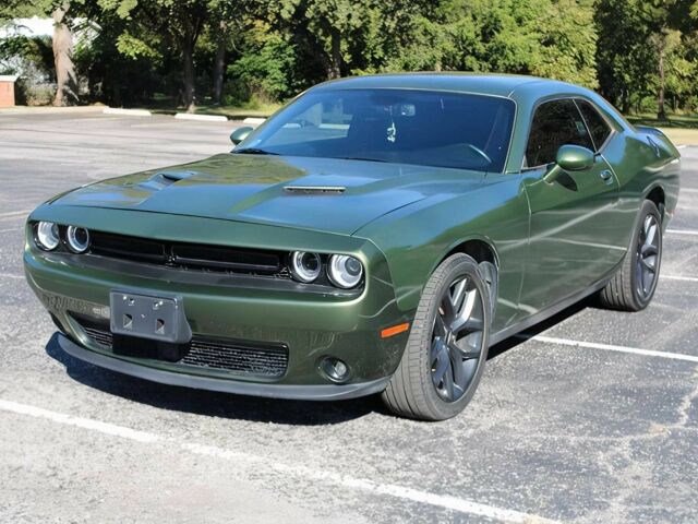 Зеленый Додж Челенджер, объемом двигателя 3.6 л и пробегом 25 тыс. км за 9900 $, фото 2 на Automoto.ua