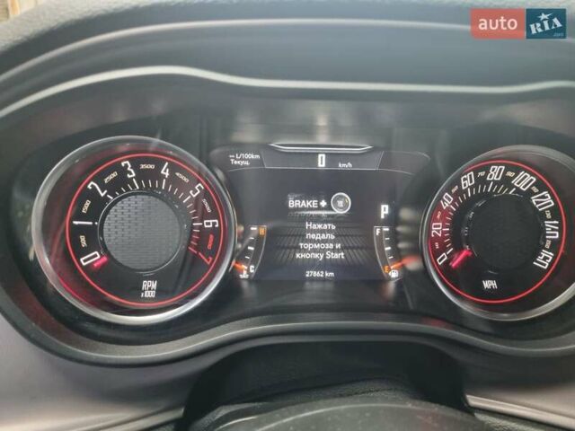 Зеленый Додж Челенджер, объемом двигателя 3.61 л и пробегом 27 тыс. км за 29950 $, фото 8 на Automoto.ua