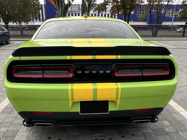 Додж Челенджер 2023 в Днепре (Днепропетровске) на Automoto.ua Зеленый Додж Челенджер, объемом двигателя 5.65 л и пробегом 4 тыс. км за 80000 $, фото 10 на Automoto.ua