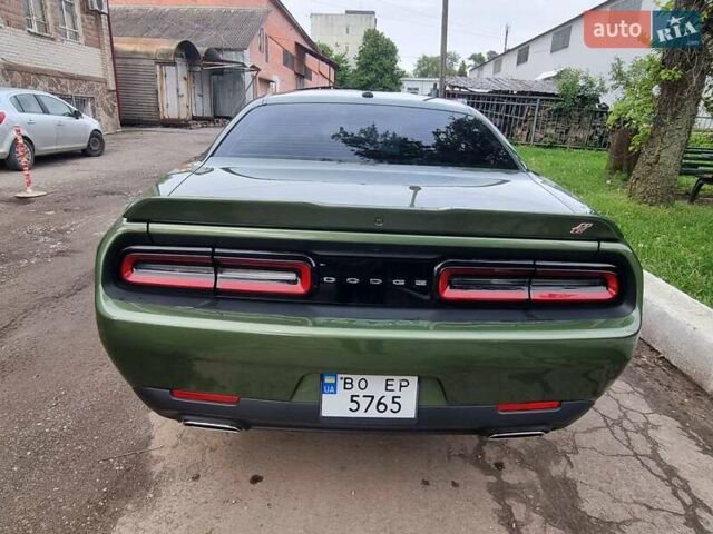 Зеленый Додж Челенджер, объемом двигателя 3.61 л и пробегом 27 тыс. км за 29950 $, фото 4 на Automoto.ua