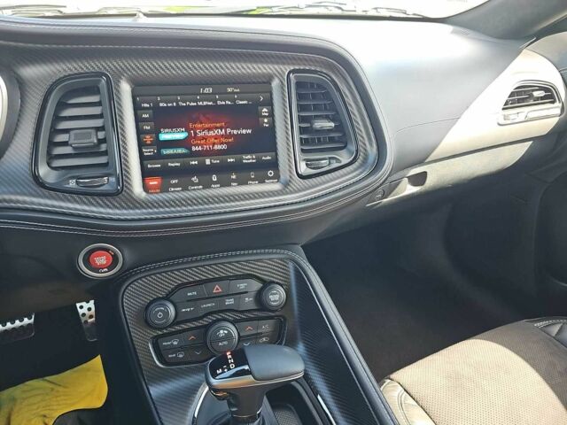 Зеленый Додж Челенджер, объемом двигателя 6.2 л и пробегом 2 тыс. км за 13200 $, фото 7 на Automoto.ua