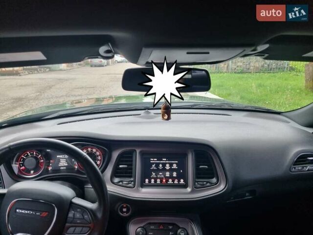 Зеленый Додж Челенджер, объемом двигателя 3.61 л и пробегом 27 тыс. км за 29950 $, фото 10 на Automoto.ua