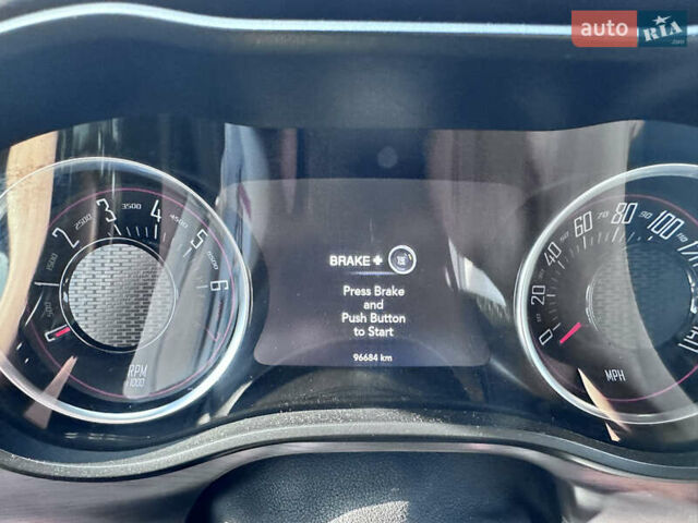 Оранжевый Додж Челенджер, объемом двигателя 3.6 л и пробегом 96 тыс. км за 18990 $, фото 9 на Automoto.ua