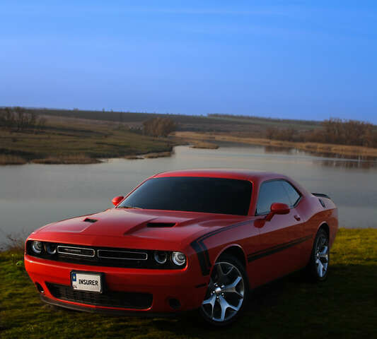 Оранжевый Додж Челенджер, объемом двигателя 3.6 л и пробегом 96 тыс. км за 18990 $, фото 2 на Automoto.ua