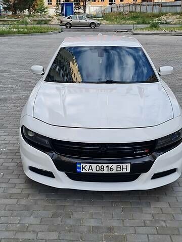 Білий Додж Charger, об'ємом двигуна 3.6 л та пробігом 183 тис. км за 15000 $, фото 29 на Automoto.ua