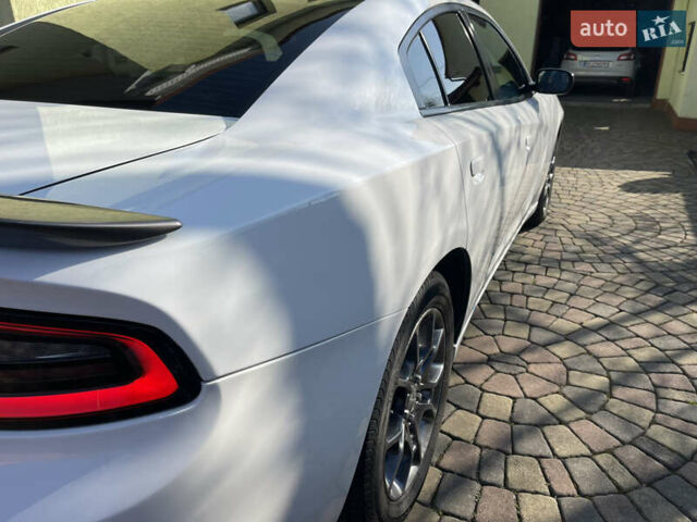 Білий Додж Charger, об'ємом двигуна 3.61 л та пробігом 78 тис. км за 19500 $, фото 6 на Automoto.ua