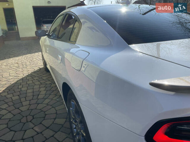Білий Додж Charger, об'ємом двигуна 3.61 л та пробігом 78 тис. км за 19500 $, фото 7 на Automoto.ua