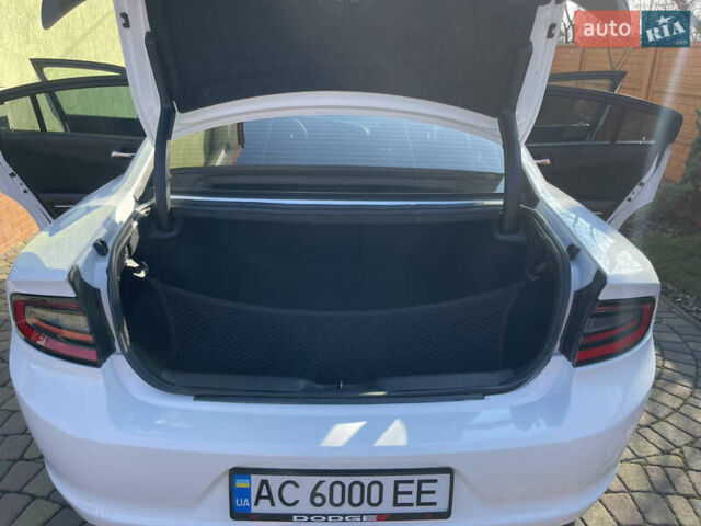 Білий Додж Charger, об'ємом двигуна 3.61 л та пробігом 78 тис. км за 19500 $, фото 21 на Automoto.ua