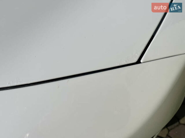 Білий Додж Charger, об'ємом двигуна 3.61 л та пробігом 78 тис. км за 19500 $, фото 24 на Automoto.ua