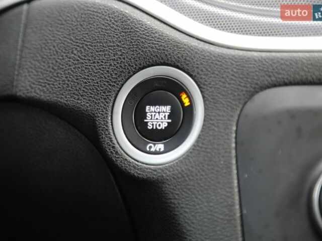 Белый Додж Чарджер, объемом двигателя 3.6 л и пробегом 100 тыс. км за 20500 $, фото 25 на Automoto.ua