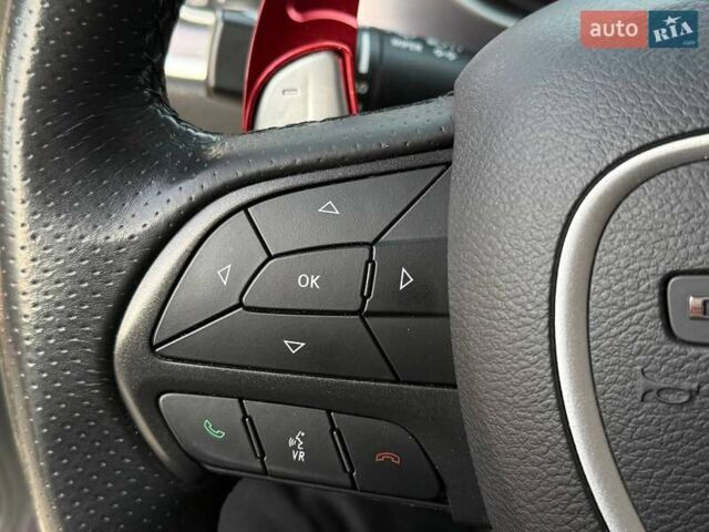 Белый Додж Чарджер, объемом двигателя 6.4 л и пробегом 83 тыс. км за 30900 $, фото 21 на Automoto.ua