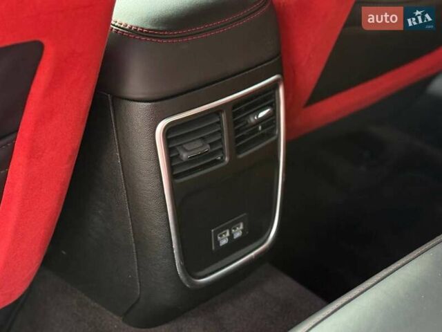 Белый Додж Чарджер, объемом двигателя 6.4 л и пробегом 83 тыс. км за 30900 $, фото 35 на Automoto.ua