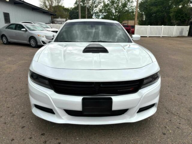 Белый Додж Чарджер, объемом двигателя 3.6 л и пробегом 42 тыс. км за 12000 $, фото 1 на Automoto.ua