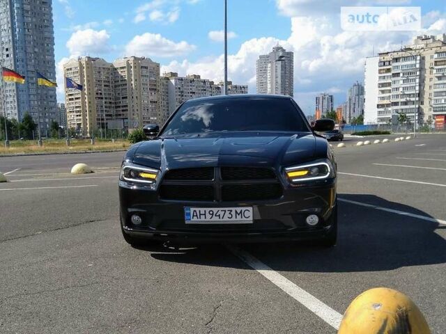 Чорний Додж Charger, об'ємом двигуна 5.7 л та пробігом 156 тис. км за 18500 $, фото 15 на Automoto.ua