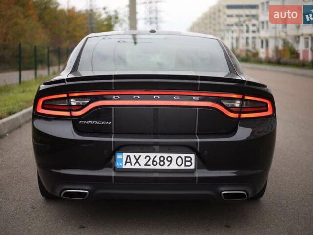 Черный Додж Чарджер, объемом двигателя 3.6 л и пробегом 161 тыс. км за 16300 $, фото 12 на Automoto.ua