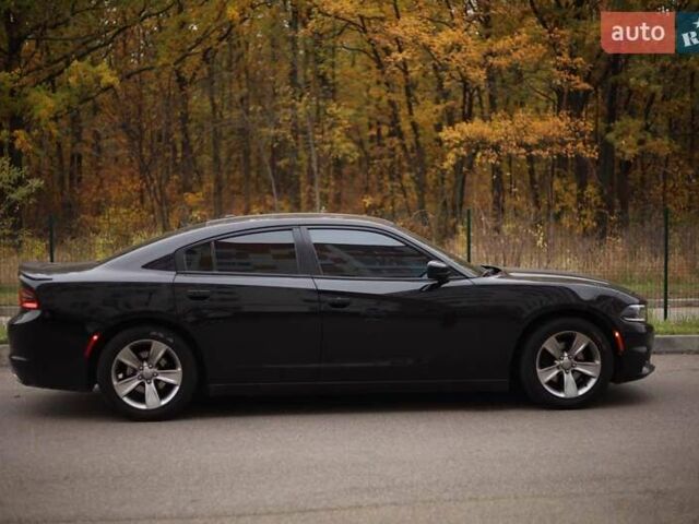 Черный Додж Чарджер, объемом двигателя 3.6 л и пробегом 161 тыс. км за 16300 $, фото 4 на Automoto.ua