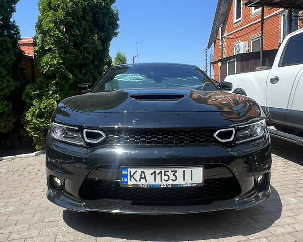 Черный Додж Чарджер, объемом двигателя 3.6 л и пробегом 180 тыс. км за 17000 $, фото 1 на Automoto.ua