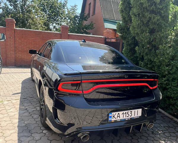 Черный Додж Чарджер, объемом двигателя 3.6 л и пробегом 180 тыс. км за 17000 $, фото 2 на Automoto.ua