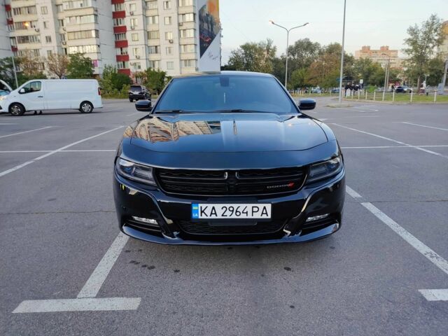 Чорний Додж Charger, об'ємом двигуна 3.6 л та пробігом 148 тис. км за 509 $, фото 4 на Automoto.ua