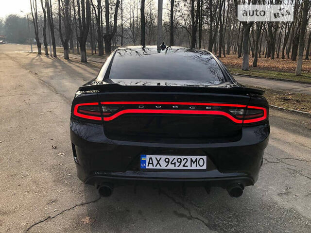 Чорний Додж Charger, об'ємом двигуна 3.6 л та пробігом 194 тис. км за 22000 $, фото 4 на Automoto.ua