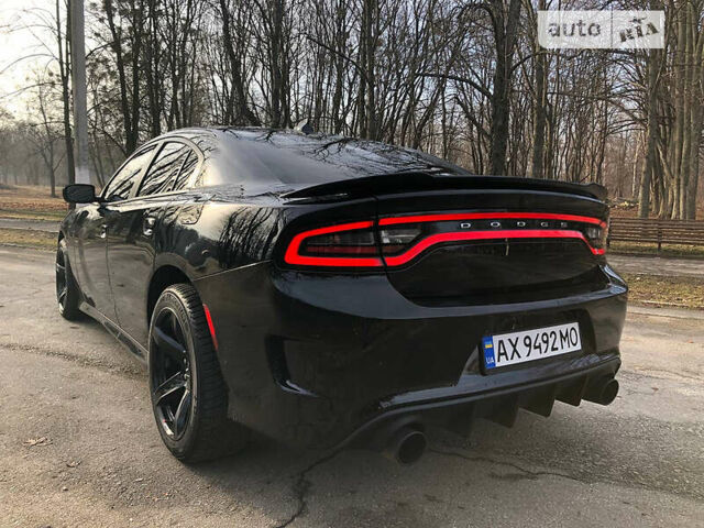 Чорний Додж Charger, об'ємом двигуна 3.6 л та пробігом 194 тис. км за 22000 $, фото 3 на Automoto.ua