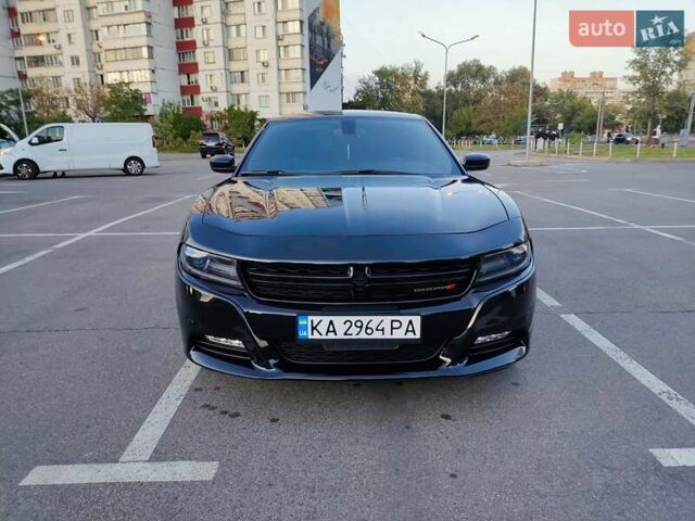 Додж Чарджер 2016 в Киеве на Automoto.ua Черный Додж Чарджер, объемом двигателя 3.6 л и пробегом 147 тыс. км за 23000 $, фото 4 на Automoto.ua