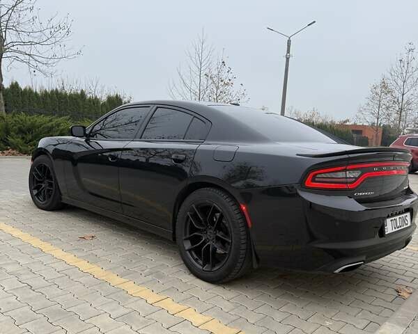 Черный Додж Чарджер, объемом двигателя 3.6 л и пробегом 128 тыс. км за 19000 $, фото 11 на Automoto.ua