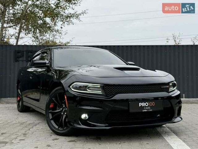 Додж Чарджер 2017 в Киеве на Automoto.ua Черный Додж Чарджер, объемом двигателя 3.6 л и пробегом 60 тыс. км за 17800 $, фото 7 на Automoto.ua