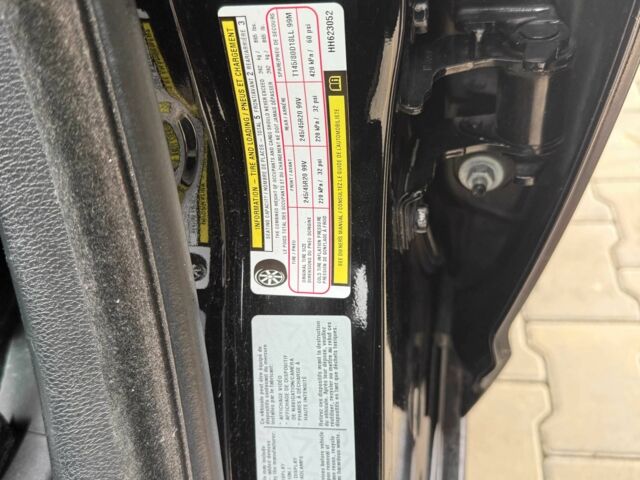 Черный Додж Чарджер, объемом двигателя 3.6 л и пробегом 128 тыс. км за 19000 $, фото 22 на Automoto.ua