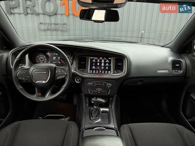 Додж Чарджер 2017 в Киеве на Automoto.ua Черный Додж Чарджер, объемом двигателя 3.6 л и пробегом 60 тыс. км за 17800 $, фото 33 на Automoto.ua