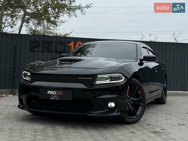Додж Чарджер 2017 в Киеве на Automoto.ua Черный Додж Чарджер, объемом двигателя 3.6 л и пробегом 60 тыс. км за 17800 $, фото 2 на Automoto.ua