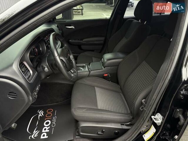Додж Чарджер 2017 в Киеве на Automoto.ua Черный Додж Чарджер, объемом двигателя 3.6 л и пробегом 60 тыс. км за 17800 $, фото 29 на Automoto.ua