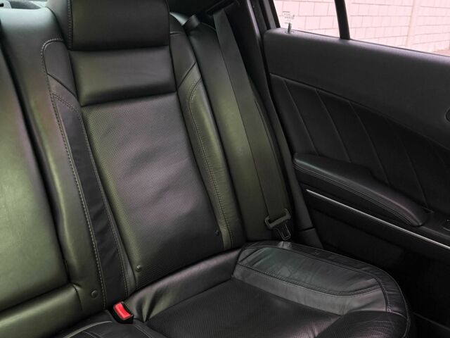 Черный Додж Чарджер, объемом двигателя 3.6 л и пробегом 128 тыс. км за 19000 $, фото 15 на Automoto.ua