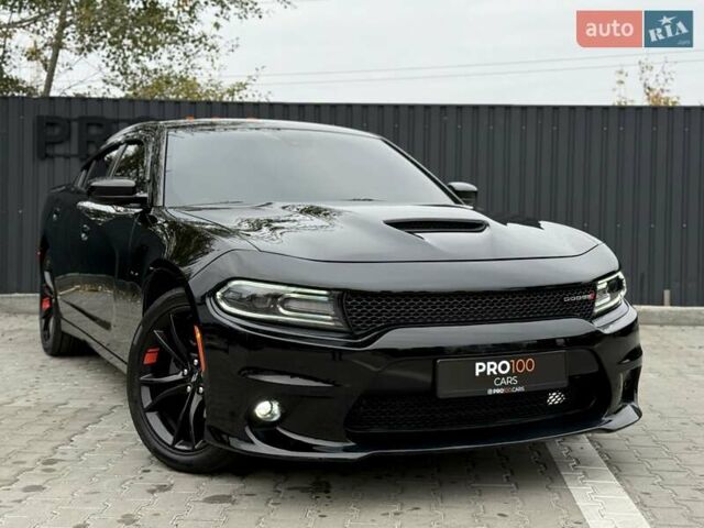 Додж Чарджер 2017 в Киеве на Automoto.ua Черный Додж Чарджер, объемом двигателя 3.6 л и пробегом 60 тыс. км за 17800 $, фото 6 на Automoto.ua