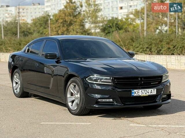Черный Додж Чарджер, объемом двигателя 3.6 л и пробегом 140 тыс. км за 21500 $, фото 2 на Automoto.ua