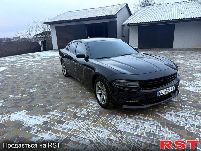 Чорний Додж Charger, об'ємом двигуна 3.6 л та пробігом 141 тис. км за 23300 $, фото 1 на Automoto.ua