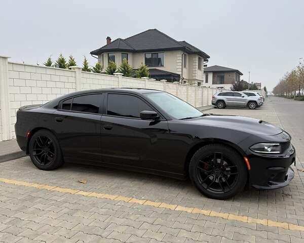 Черный Додж Чарджер, объемом двигателя 3.6 л и пробегом 128 тыс. км за 19000 $, фото 5 на Automoto.ua