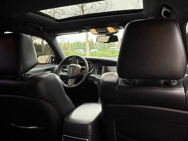 Черный Додж Чарджер, объемом двигателя 3.6 л и пробегом 128 тыс. км за 19000 $, фото 8 на Automoto.ua