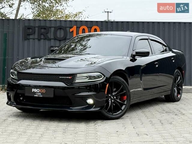 Додж Чарджер 2017 в Киеве на Automoto.ua Черный Додж Чарджер, объемом двигателя 3.6 л и пробегом 60 тыс. км за 17800 $, фото 4 на Automoto.ua