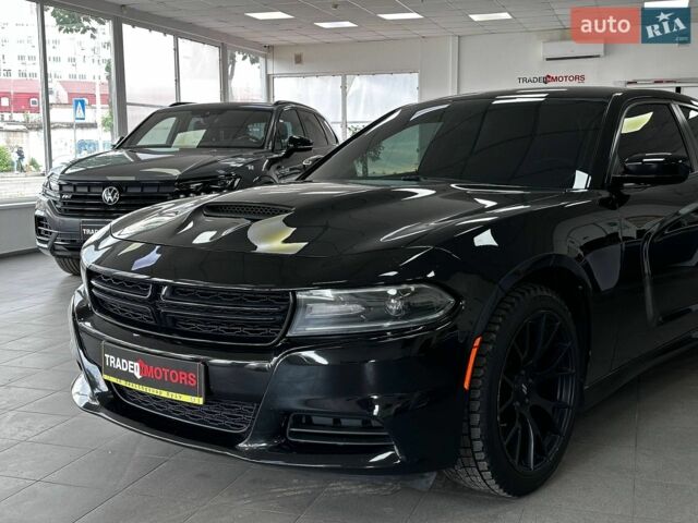 Чорний Додж Charger, об'ємом двигуна 3.6 л та пробігом 163 тис. км за 16990 $, фото 3 на Automoto.ua